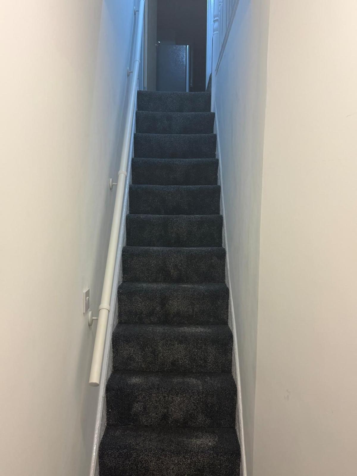 1 Bedroom Flat - Airport - 7 Mins To Man - Staycations & Business Stays! Apartment